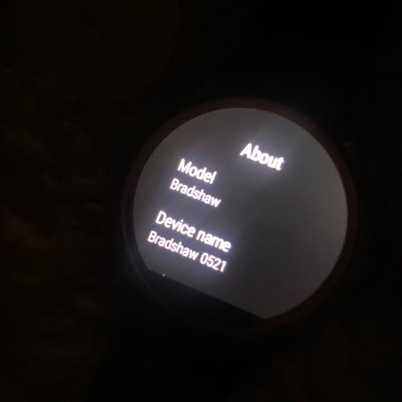 Micheal kors smart watch. Model: Bradshaw 0521. Rose gold face - Picture 4 of 9